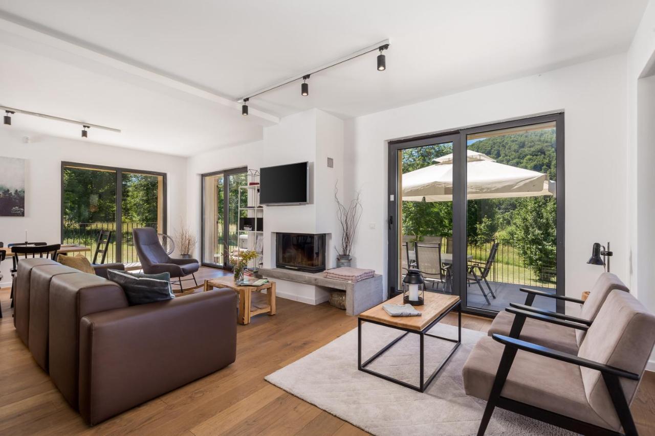 Modern Alpine Monsalbius Chalet Baske Ostarije Εξωτερικό φωτογραφία