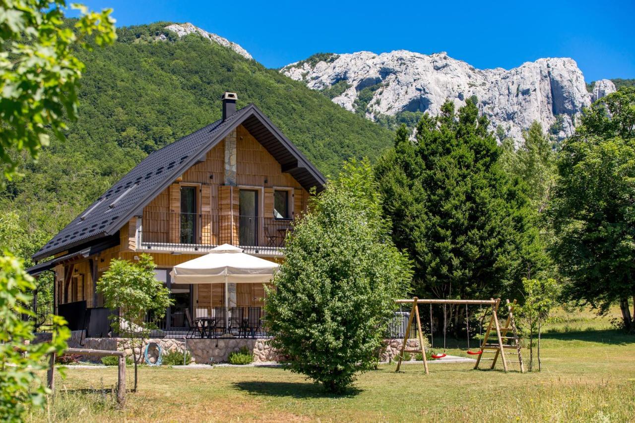 Modern Alpine Monsalbius Chalet Baske Ostarije Εξωτερικό φωτογραφία