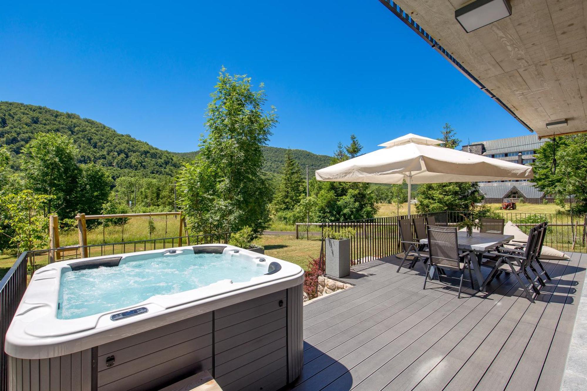 Modern Alpine Monsalbius Chalet Baske Ostarije Εξωτερικό φωτογραφία